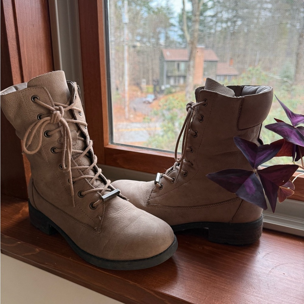 Suede Aldo Tan Lace-Up Women's Combat Boots
